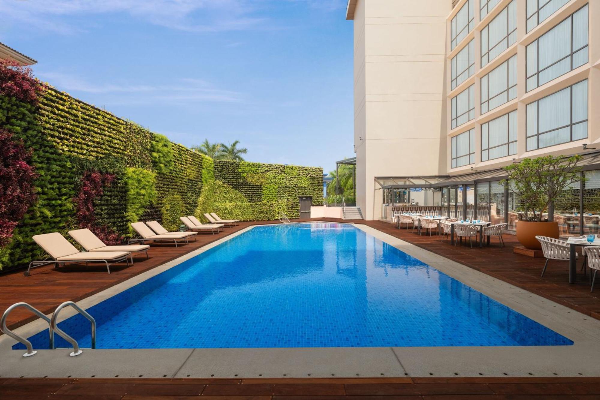 فندق Courtyard By Marriott Goa كُلفا المظهر الخارجي الصورة